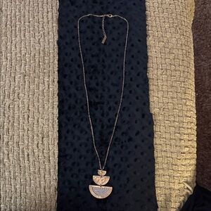 Chic Gold and Silver Pendant Necklace